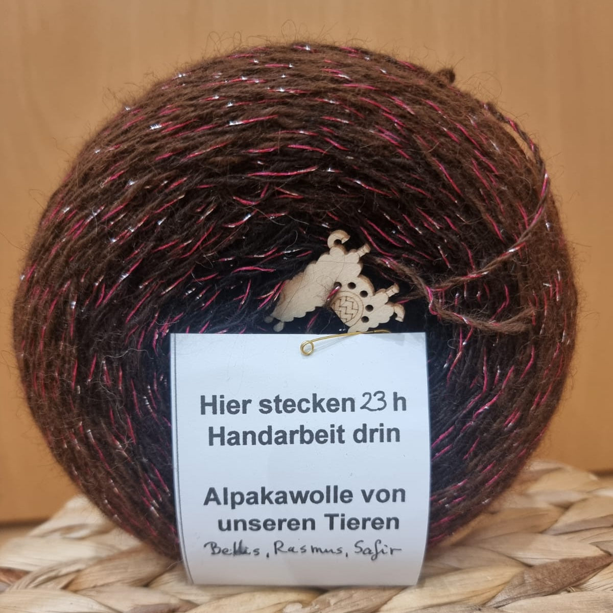 Safir+Rasmus+Bellis Vlies - Handversponnen: 95% Alpaka mit Glitzer Garn (280m/100g)