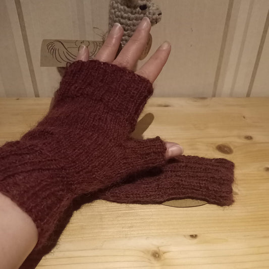 Handschuh rot handgestrickt