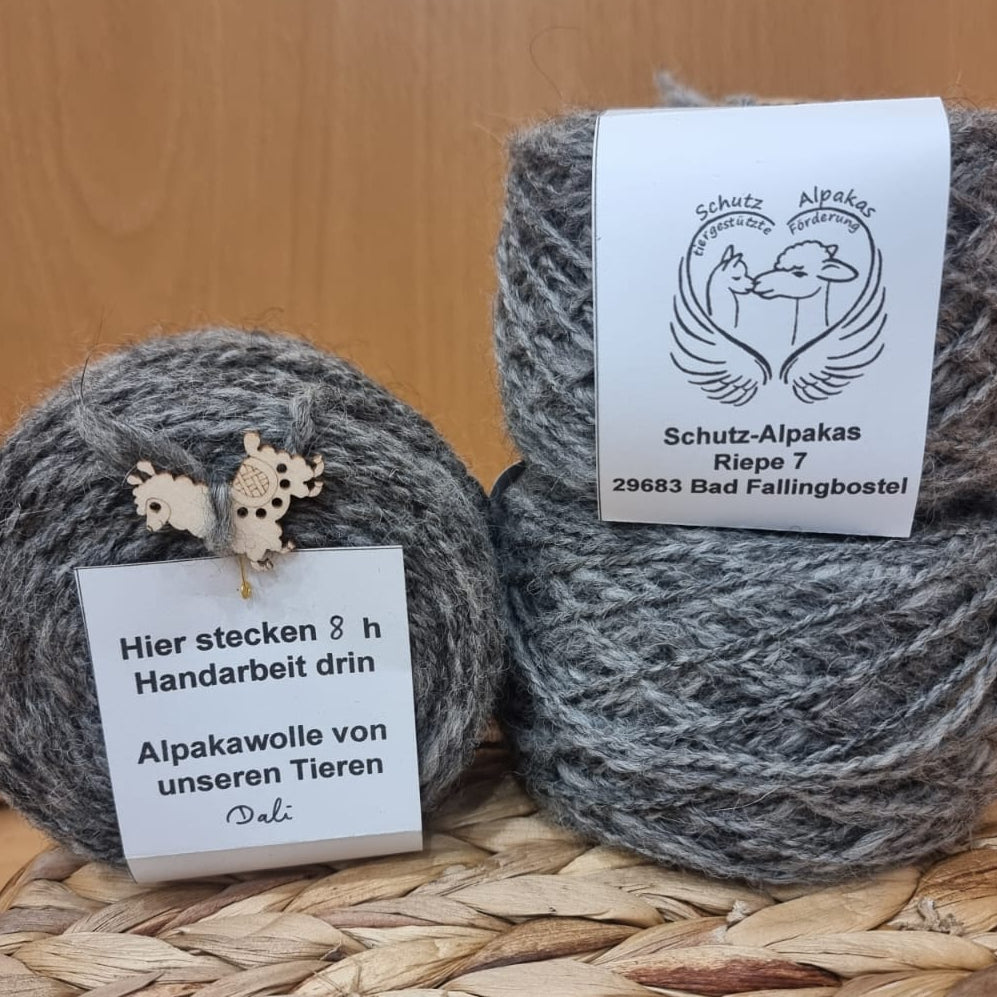 Dalis Vlies – Handversponnen: 100% Alpaka-Garn (150m/100g)