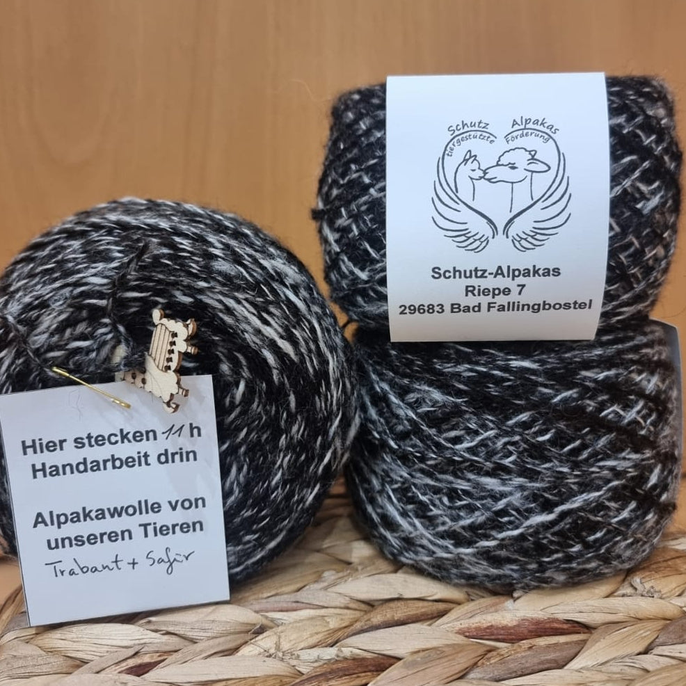 Lucys+Safirs Vlies - Handversponnen: 100% Alpaka (250m/100g)
